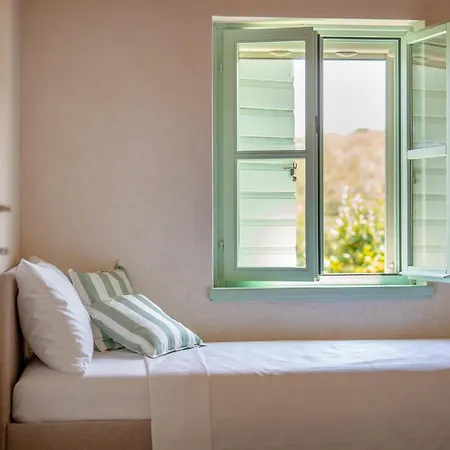 Lemarevita By Interhome